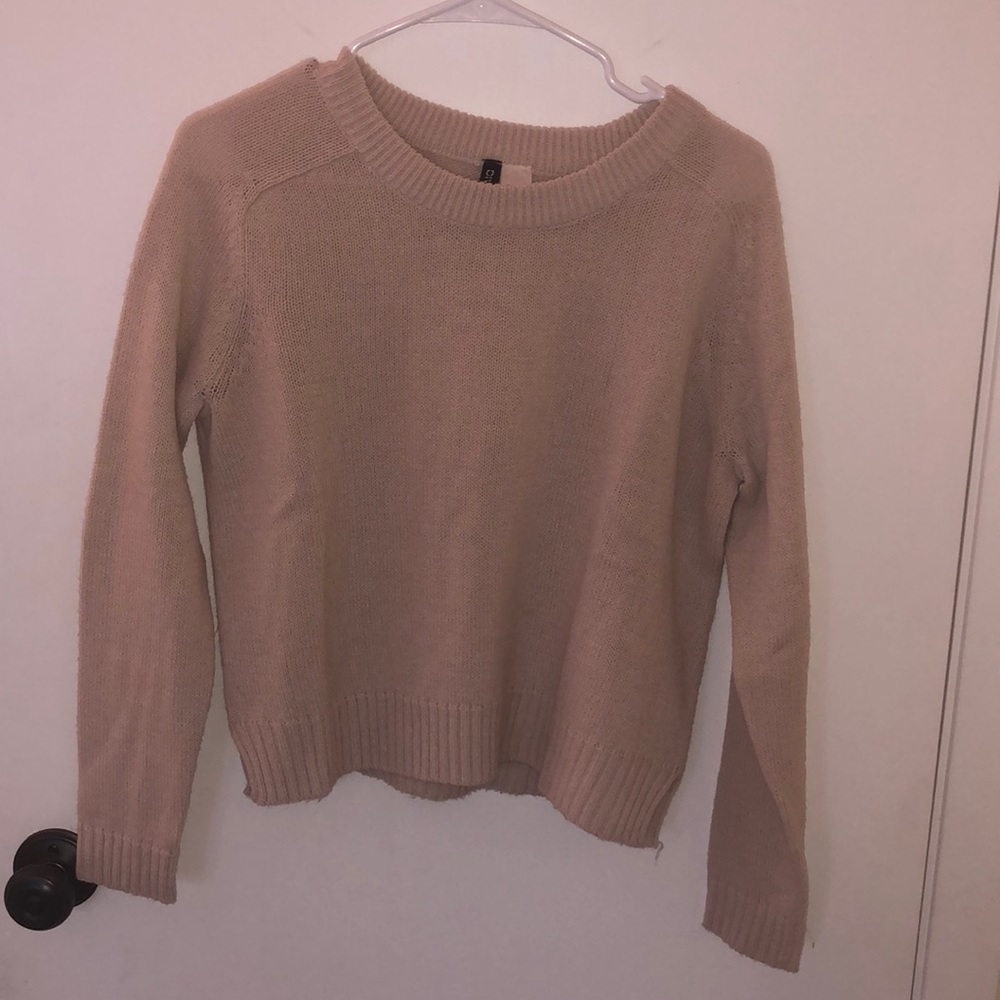 H&M light pink cropped sweater